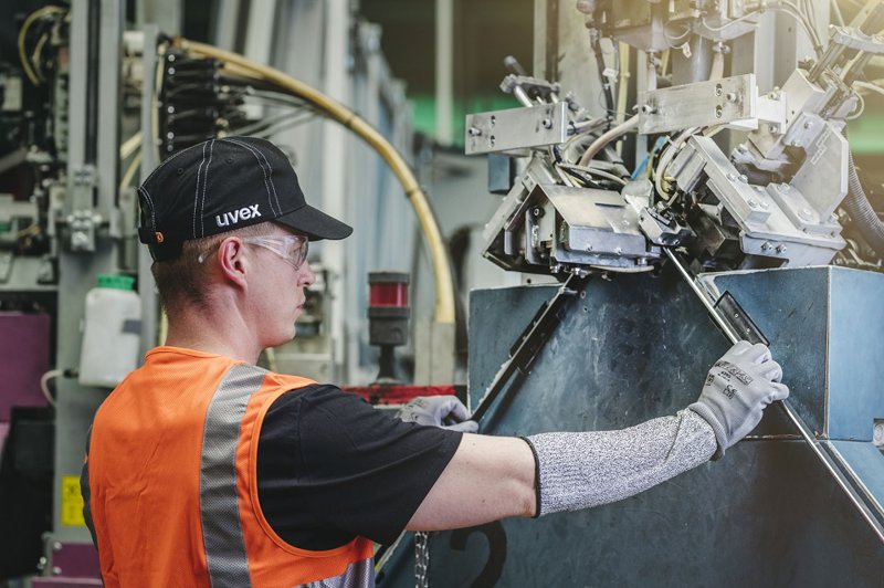SWISSPACER inwestuje w ofertę usług 